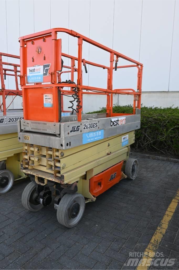 JLG 2030 ES 剪式升降機