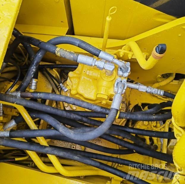 Komatsu PC220-8 履帶式 挖土機/掘鑿機/挖掘機