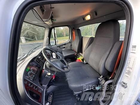 Freightliner M2 曳引機組件