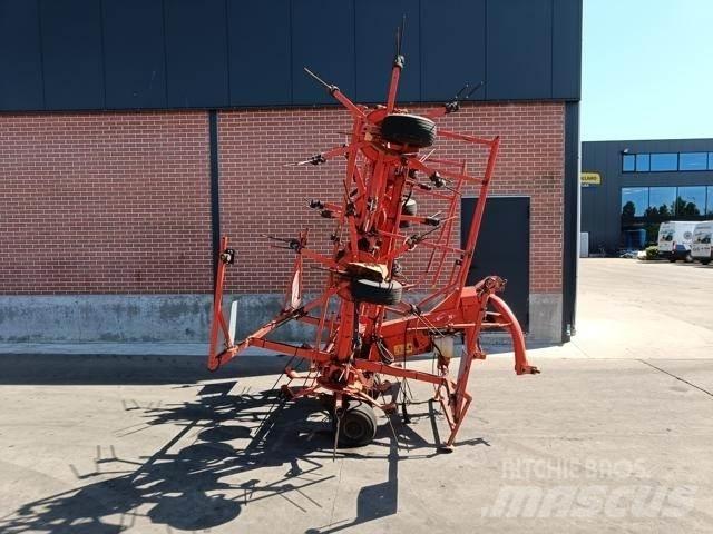 Kuhn GF8501 MHO 耙與翻草機