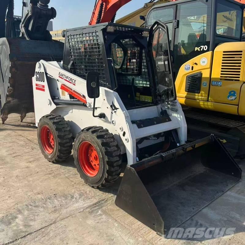 Bobcat S 300 滑移轉向裝載機