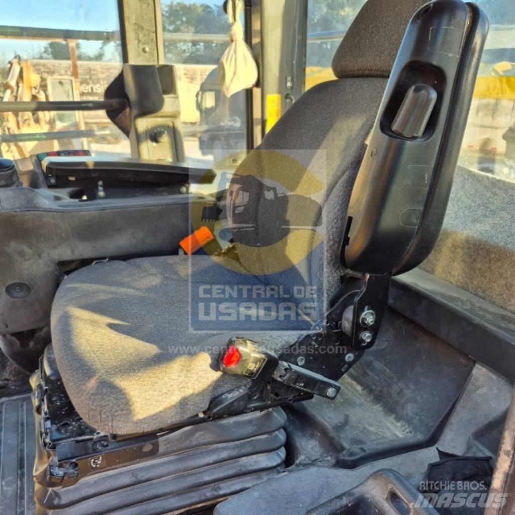 John Deere 724 K 輪胎式裝載機