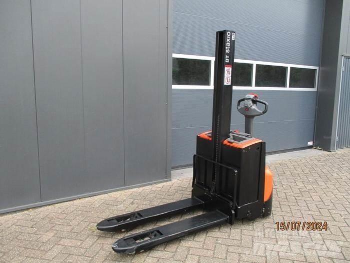 BT SWE 080L 行走控制式堆積機