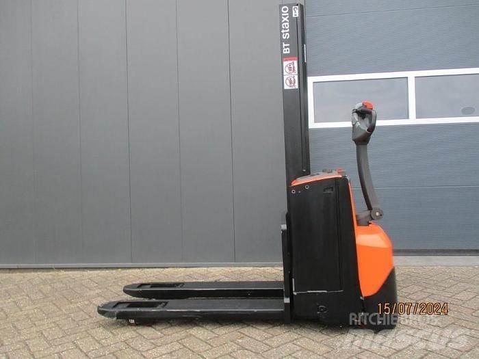 BT SWE 080L 行走控制式堆積機