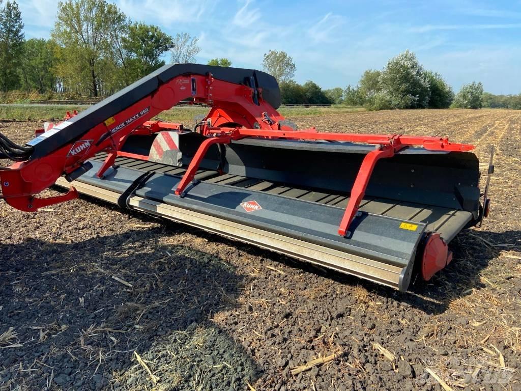 Kuhn Merge Maxx 950 堆草機