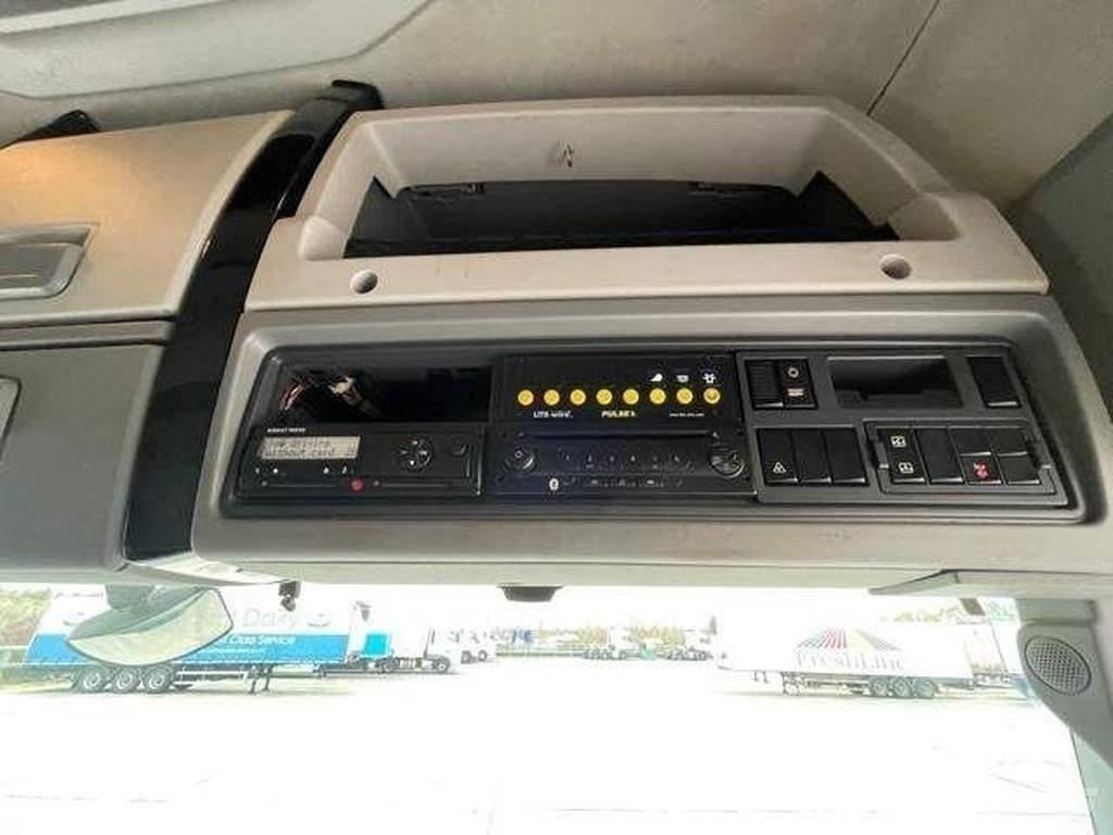 Renault T430 傾卸式卡車