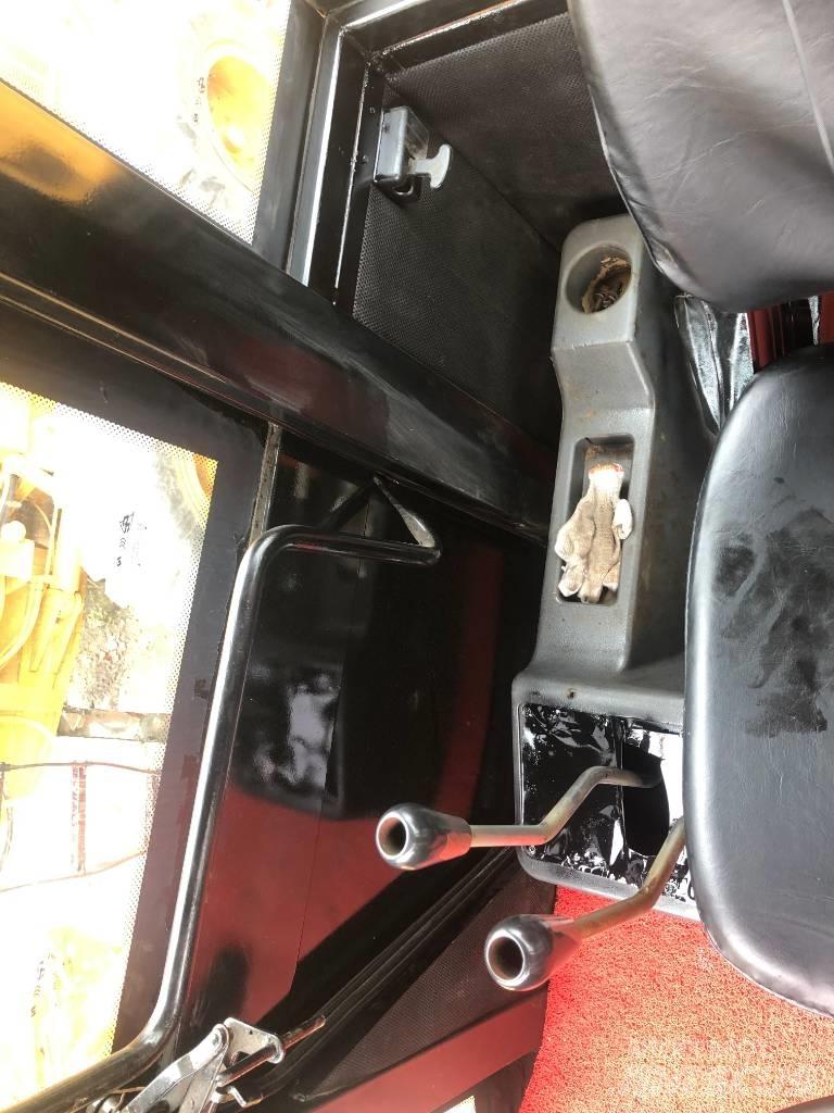 CAT 966 輪胎式裝載機