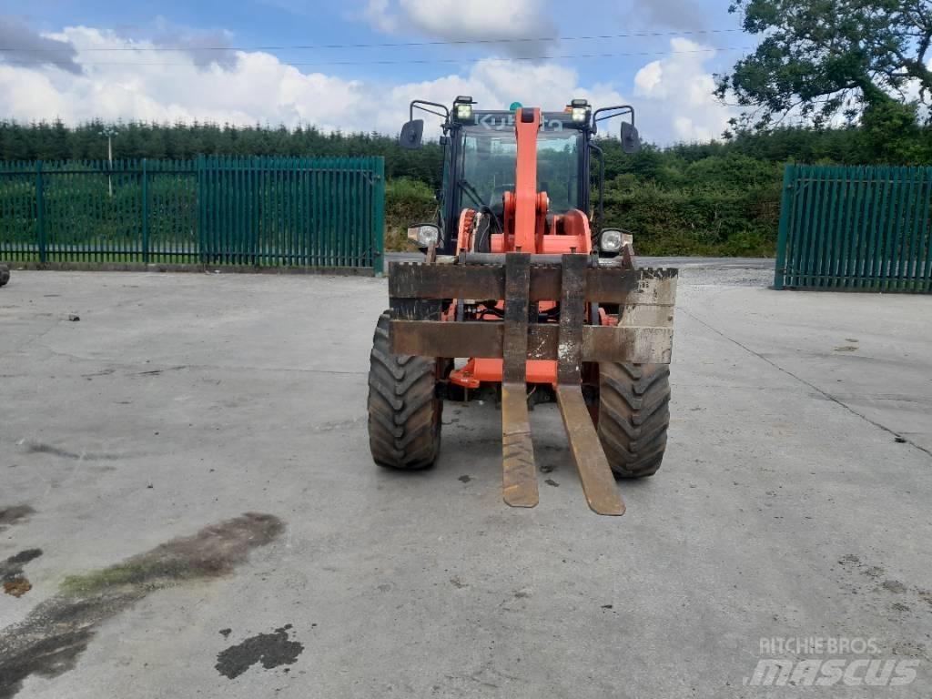 Kubota R 085 輪胎式裝載機