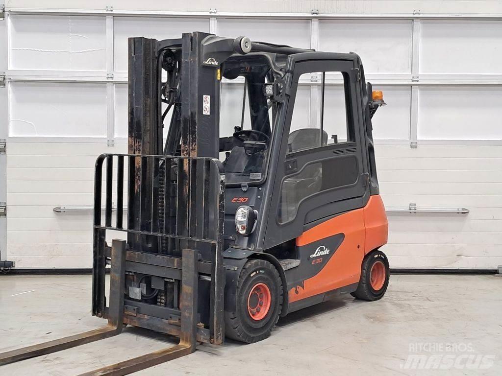 Linde E30-01 電動堆高機