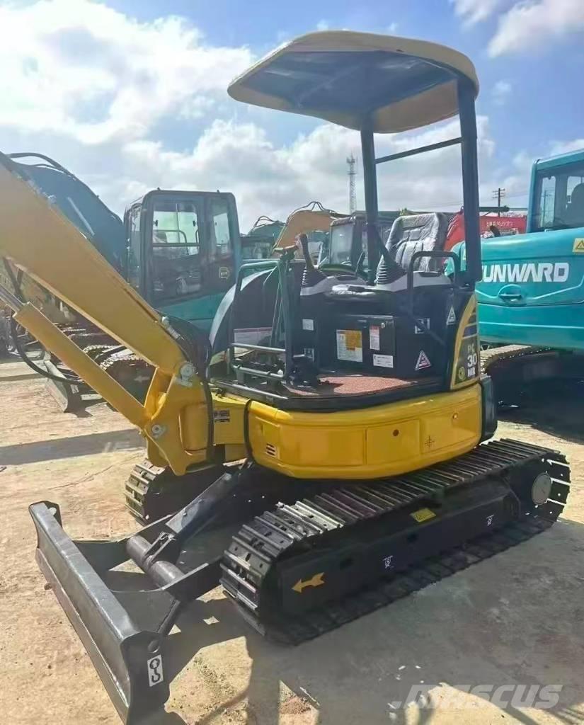 Komatsu PC 30 小型挖土機/掘鑿機<7t(小型挖掘機)