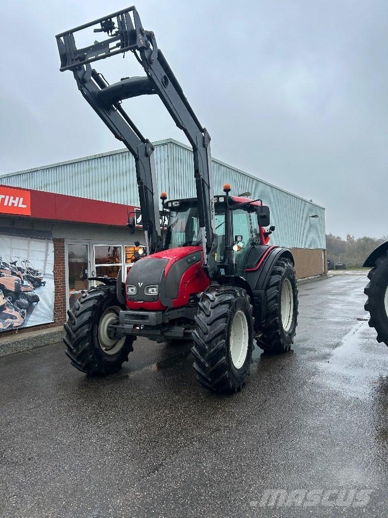 Valtra N 121 曳引機