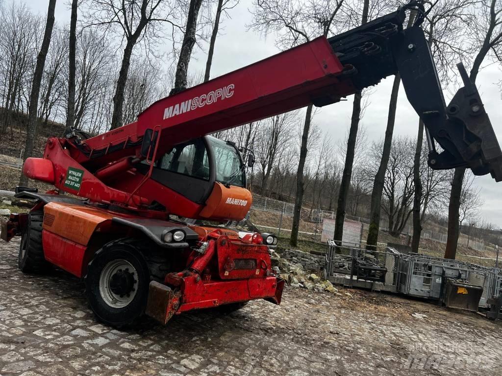 Manitou 2540 伸縮臂操作車