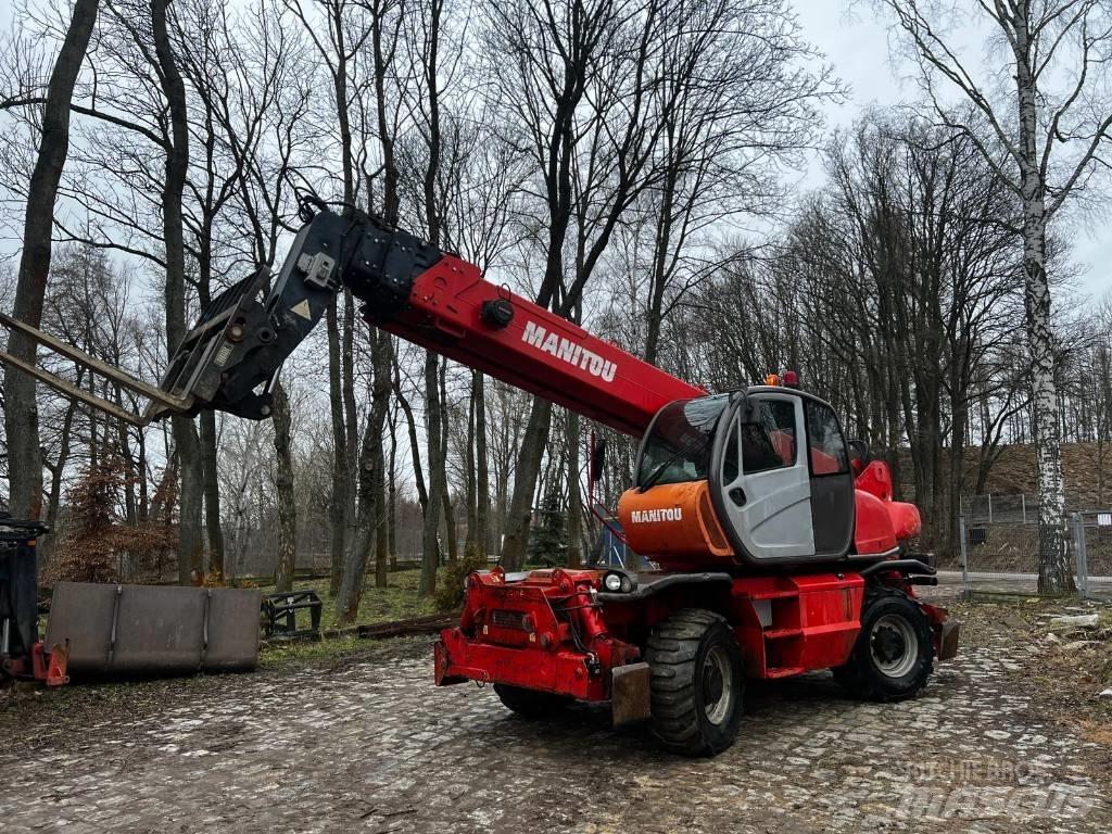 Manitou 2540 伸縮臂操作車