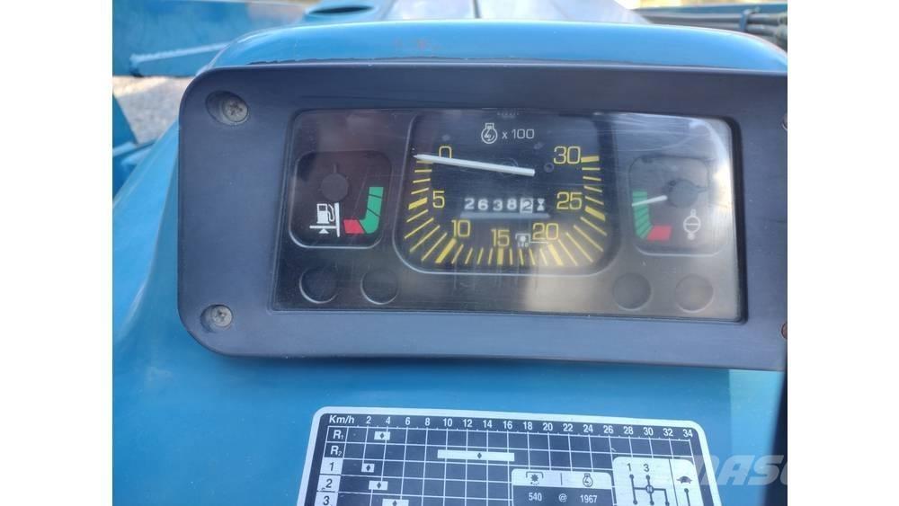 New Holland 3010 曳引機