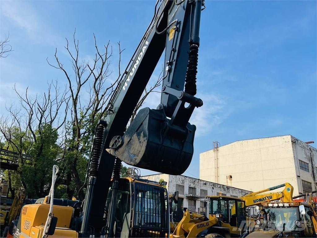 Hyundai 225LC 9T 履帶式 挖土機/掘鑿機/挖掘機