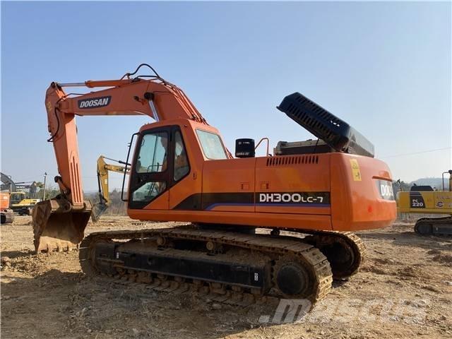 Doosan DH300 履帶式 挖土機/掘鑿機/挖掘機