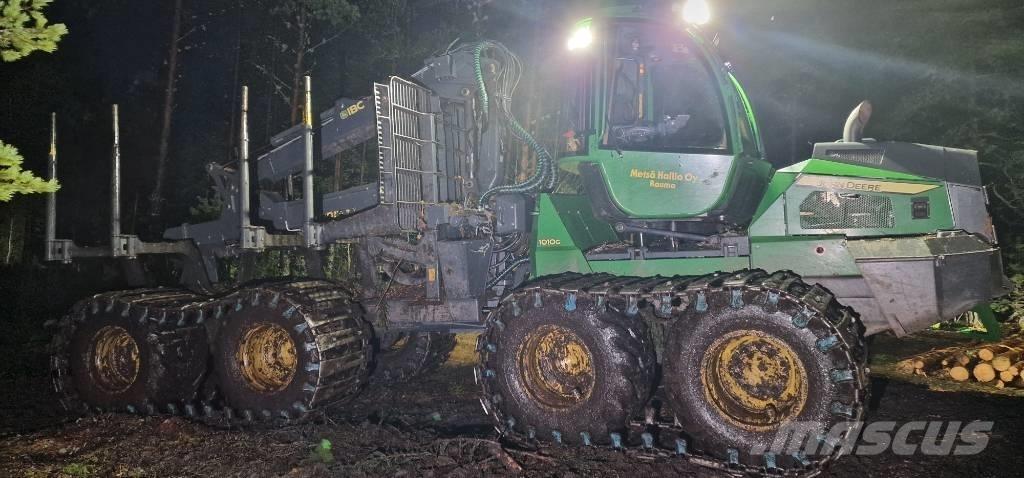 John Deere 1010G 集運機