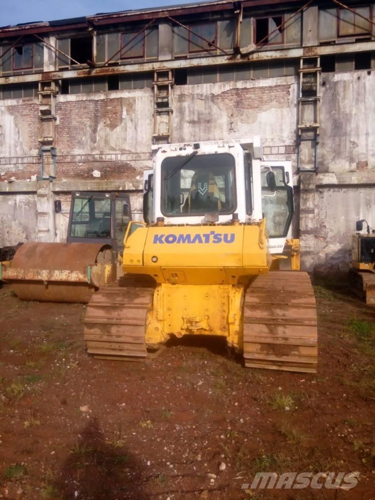 Komatsu D 61 PX-15 履帶推土機