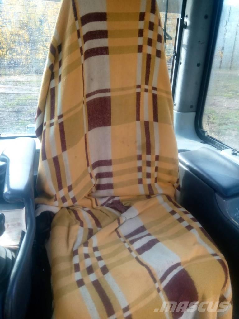 Komatsu D 61 PX-15 履帶推土機