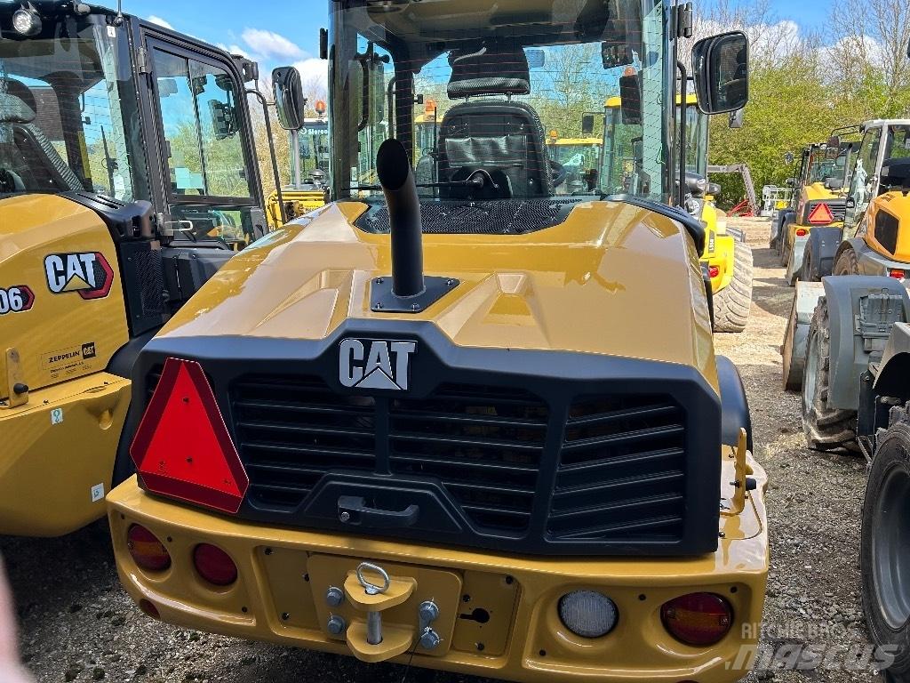 CAT 906 輪胎式裝載機