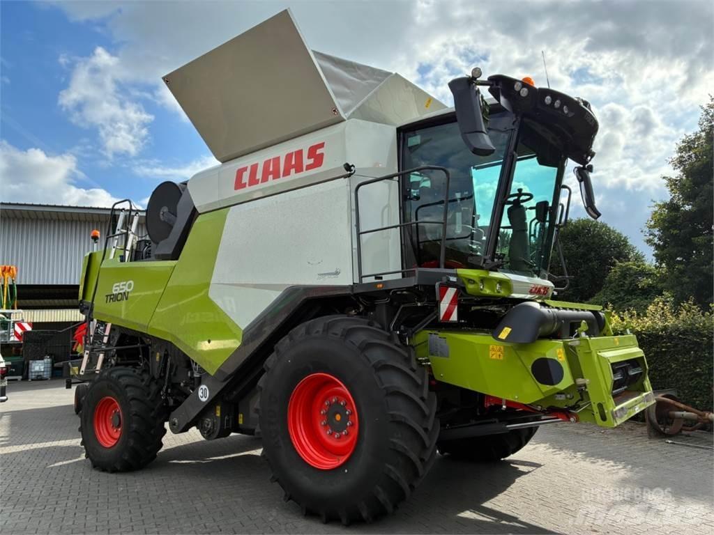 CLAAS Trion 650 聯合收穫機