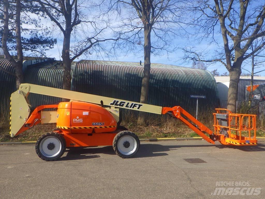 JLG 600AJ 曲臂高空作業車