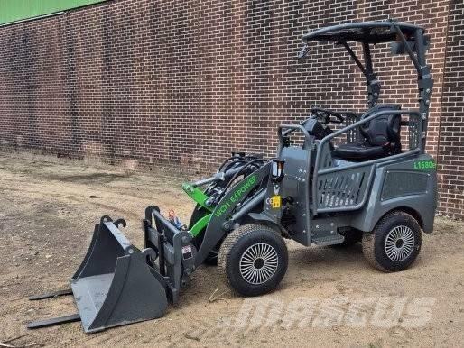 WCM L1580e 前端裝載機和挖掘機