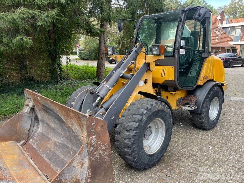 Volvo L25 輪胎式裝載機