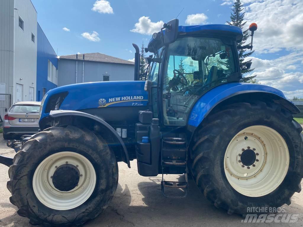 New Holland T 7.235 曳引機