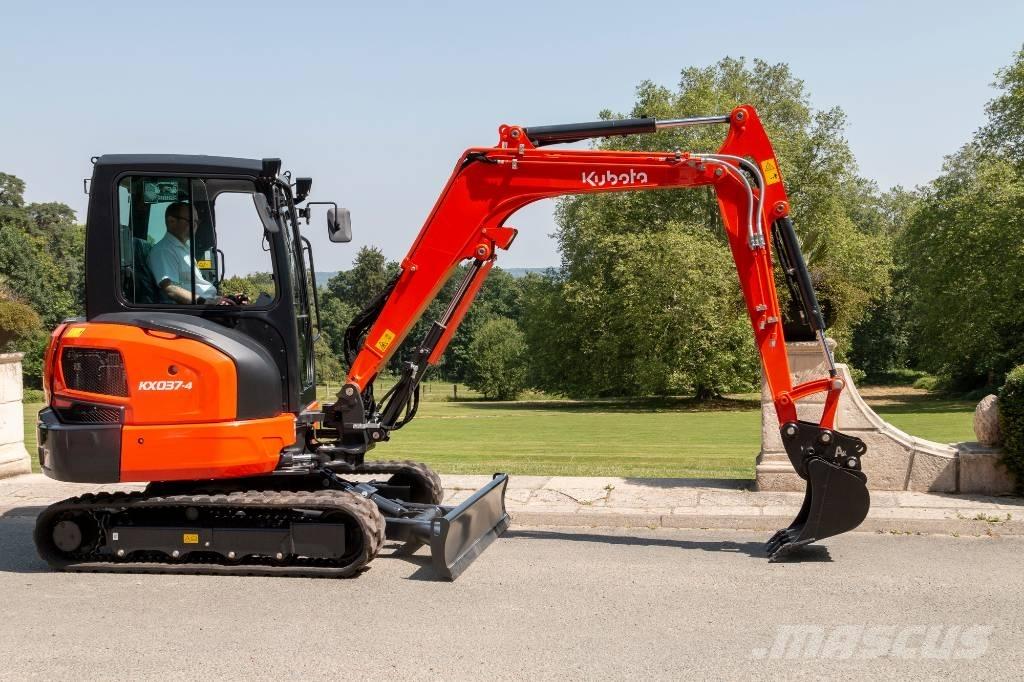 Kubota KX 037-4 小型挖土機/掘鑿機<7t(小型挖掘機)