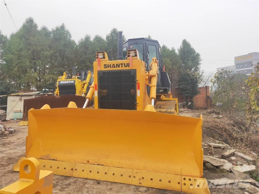 Shantui SD22 履帶推土機