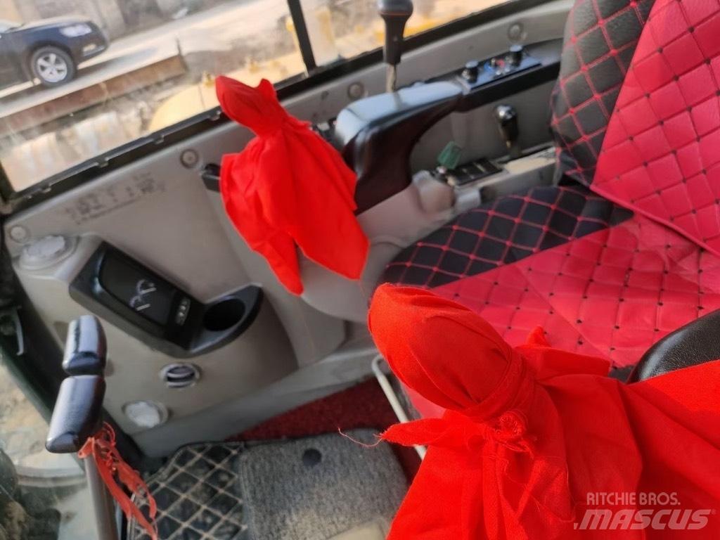 Volvo EC 60D 中型挖土機/掘鑿機/挖掘機 7t-12t
