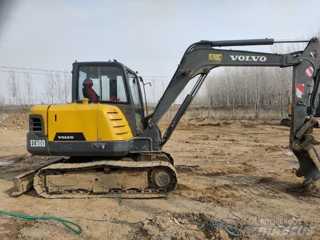 Volvo EC 60D 中型挖土機/掘鑿機/挖掘機 7t-12t