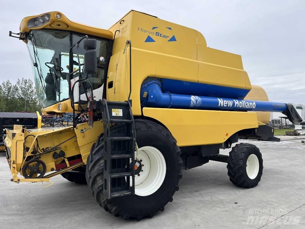 New Holland CSX 7080 聯合收穫機