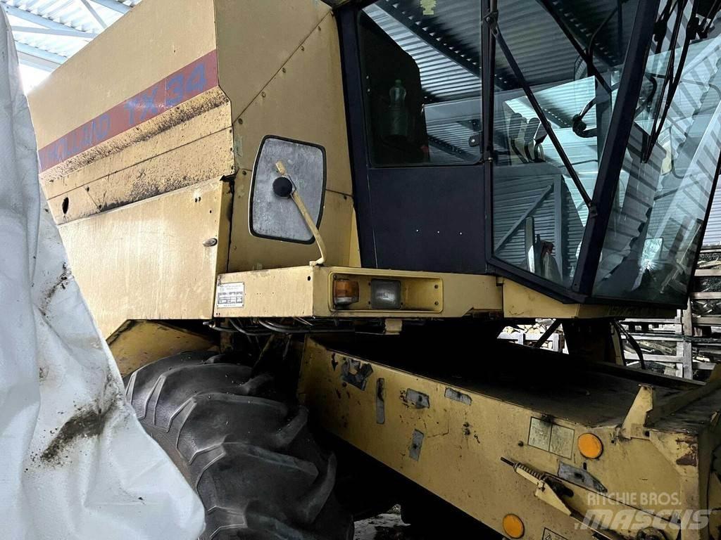 New Holland TX32 聯合收穫機