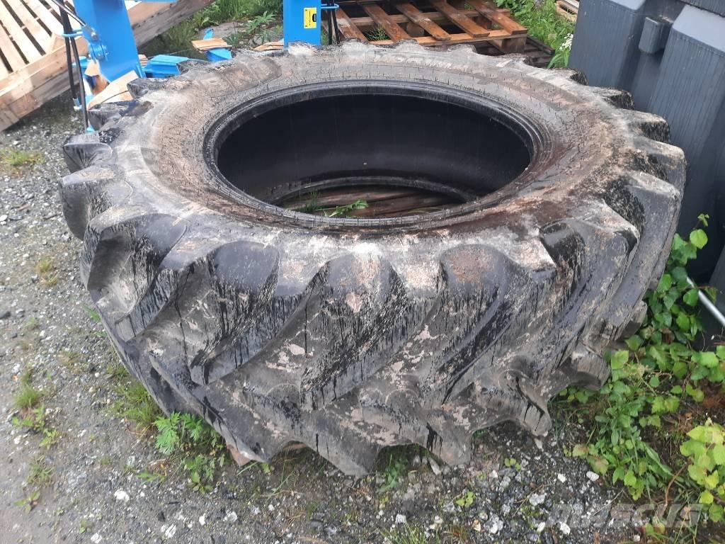 BKT 580/70R38 輪胎、車輪和輪圈