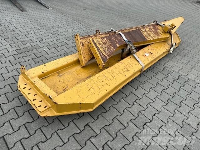 CAT 745 TAIL GATE 鉸接式起吊車