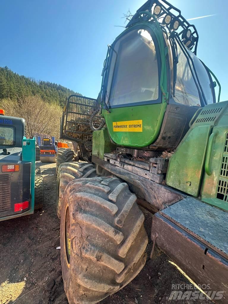 John Deere 810 E 集運機