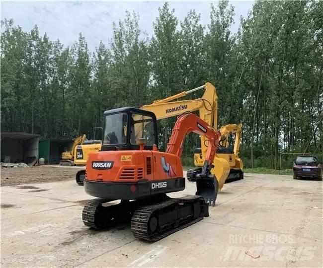 Doosan DH 55 小型挖土機/掘鑿機<7t(小型挖掘機)
