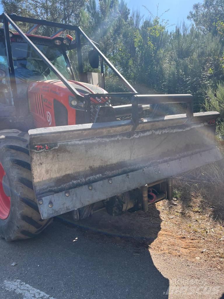 Kubota M 7153 林業用曳引機