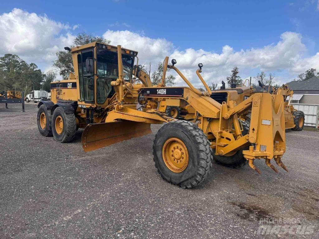 CAT 140 H 平土機
