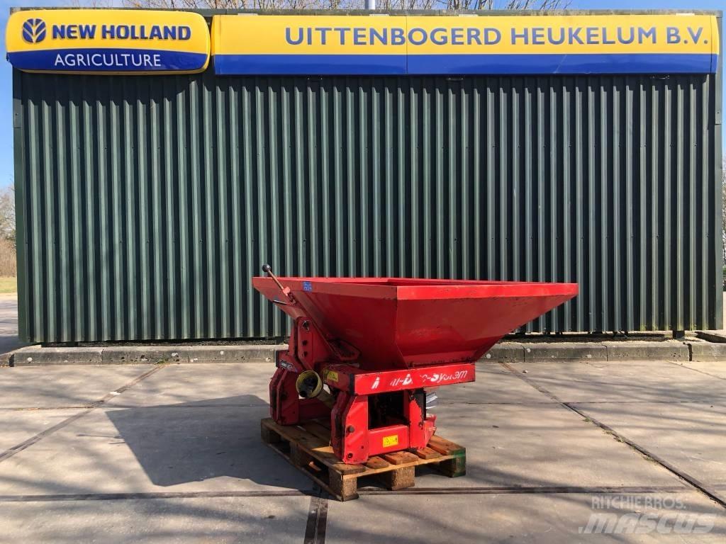 Kuhn MDS 701 礦物撒布機