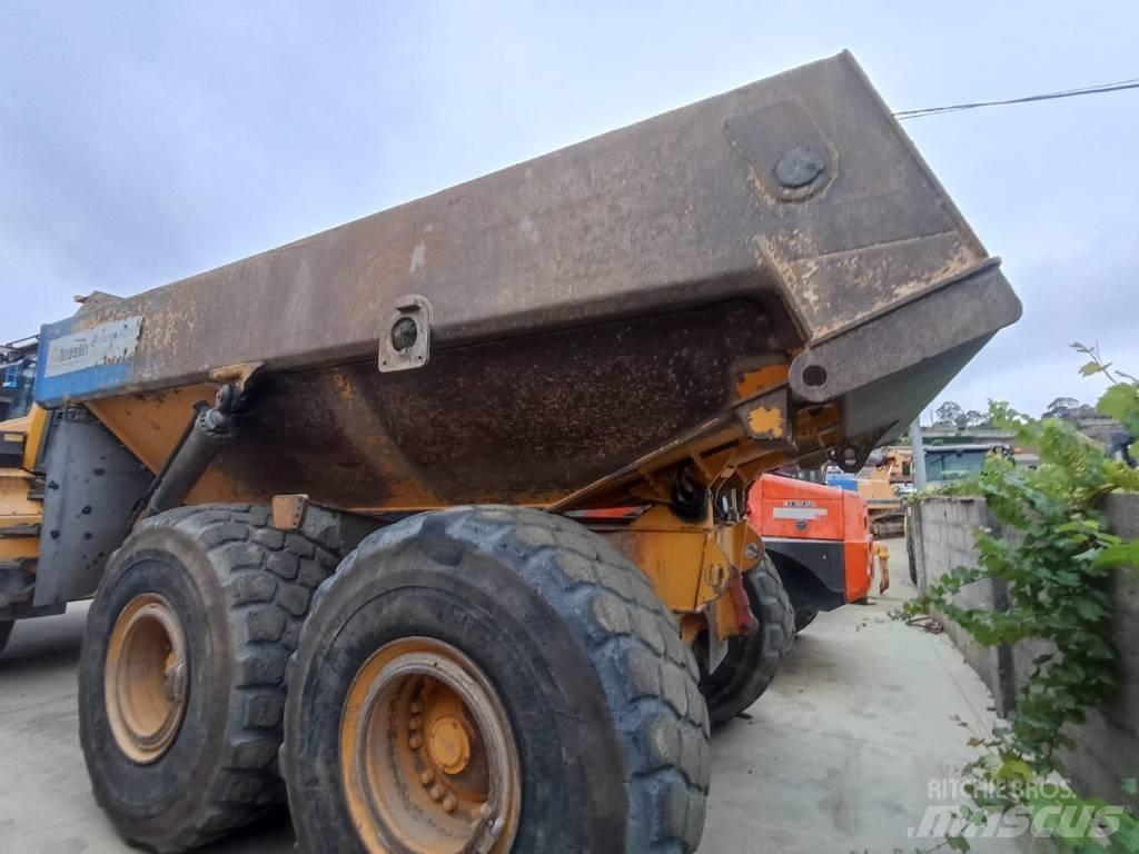 Volvo A 35 F 鉸接式起吊車