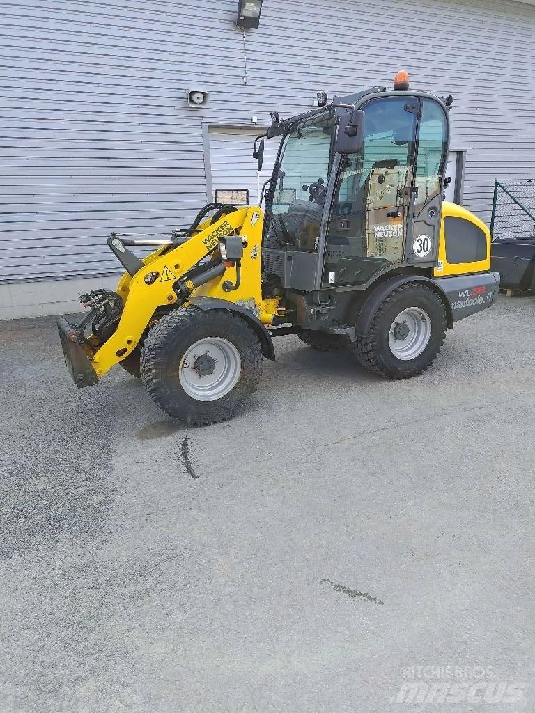 Wacker Neuson WL 38 輪胎式裝載機