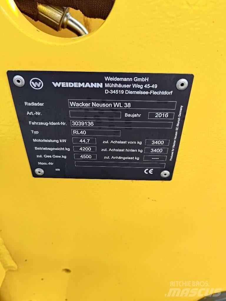Wacker Neuson WL 38 輪胎式裝載機