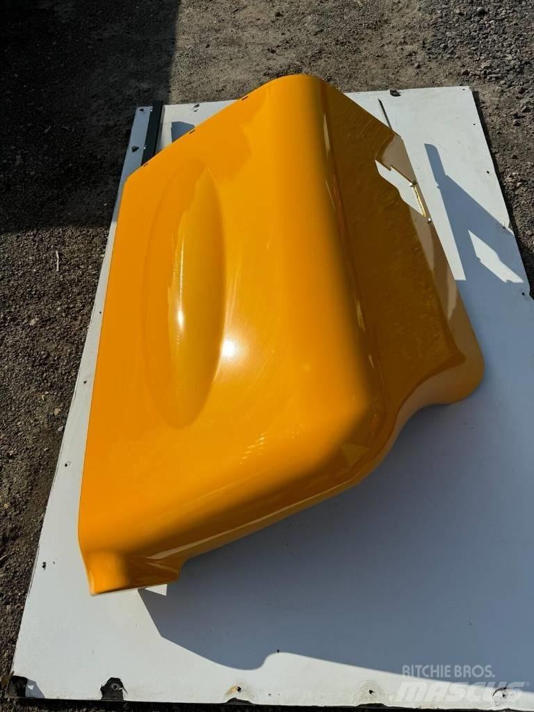 JCB ENGINE COVER 底盤和懸架
