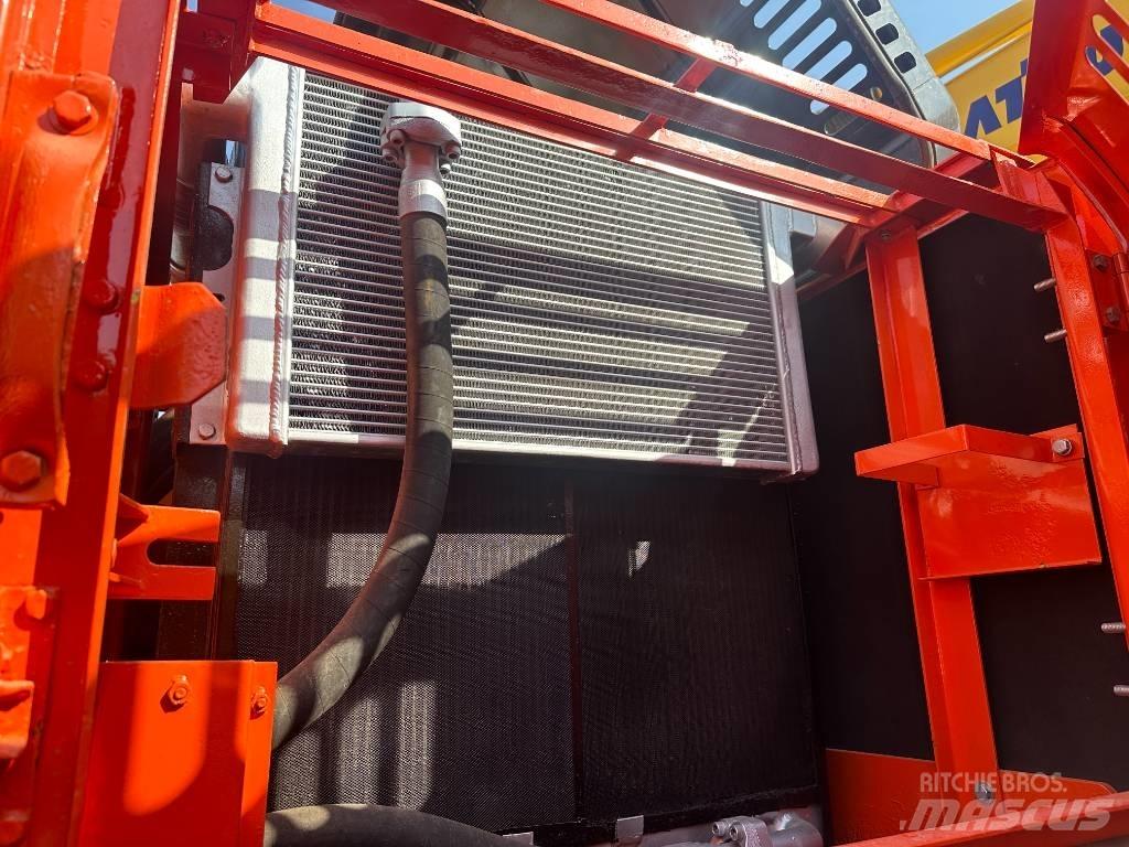 Doosan DX 300 履帶式 挖土機/掘鑿機/挖掘機