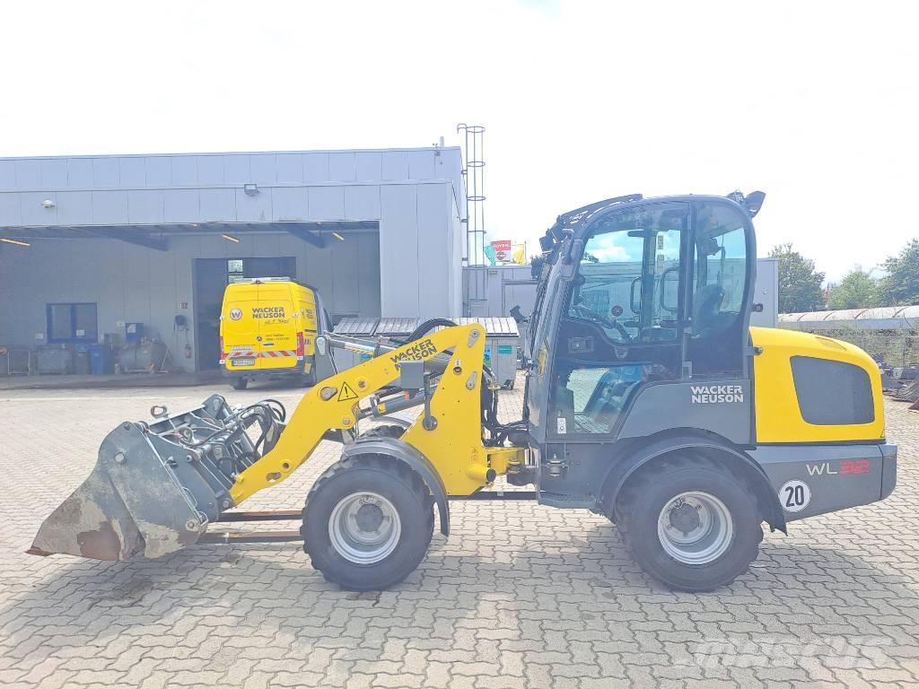Wacker Neuson WL32 輪胎式裝載機