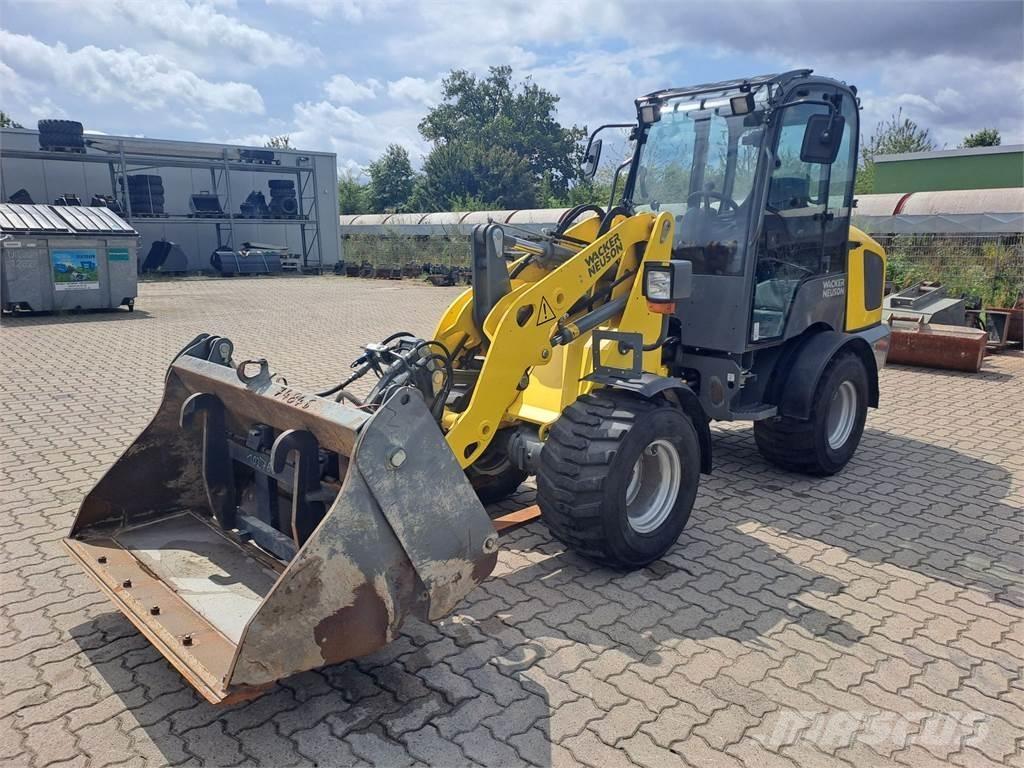 Wacker Neuson WL32 輪胎式裝載機