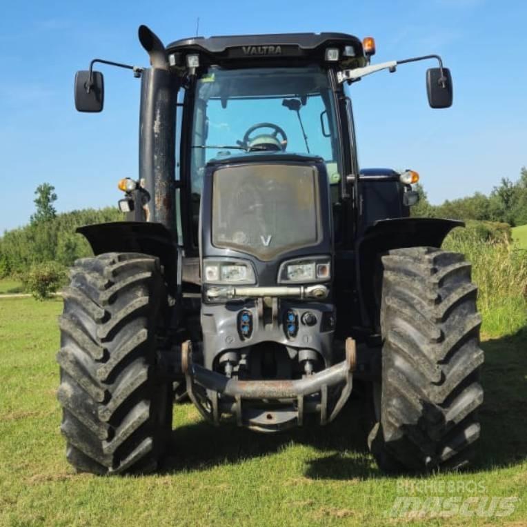 Valtra S 263 曳引機